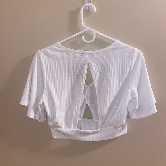 SOLD White cut out cropped top - Picture 3 of 4